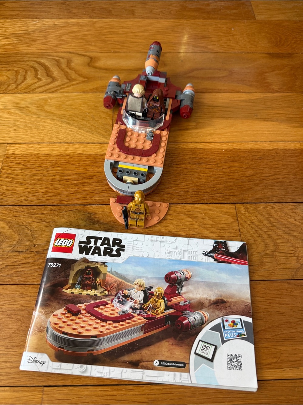 Lego Star Wars New Hope Skywalker Landspeeder in Brown, Tan and Gold